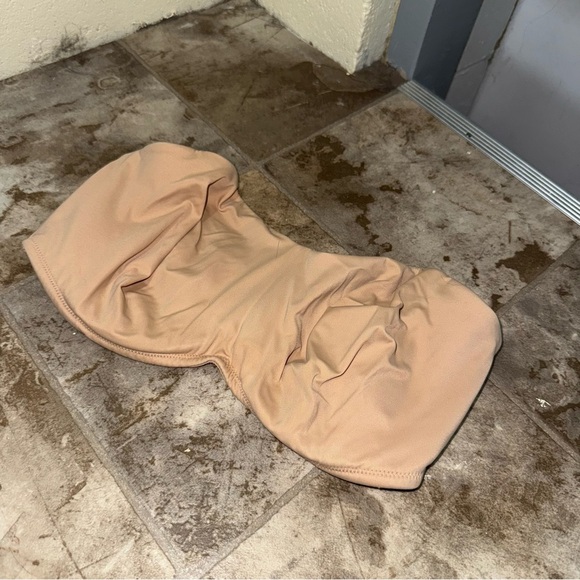 Women’s Delimira Brand Nude Strapless Soft Comfy Bandeau Bra size 34E - Picture 1 of 14